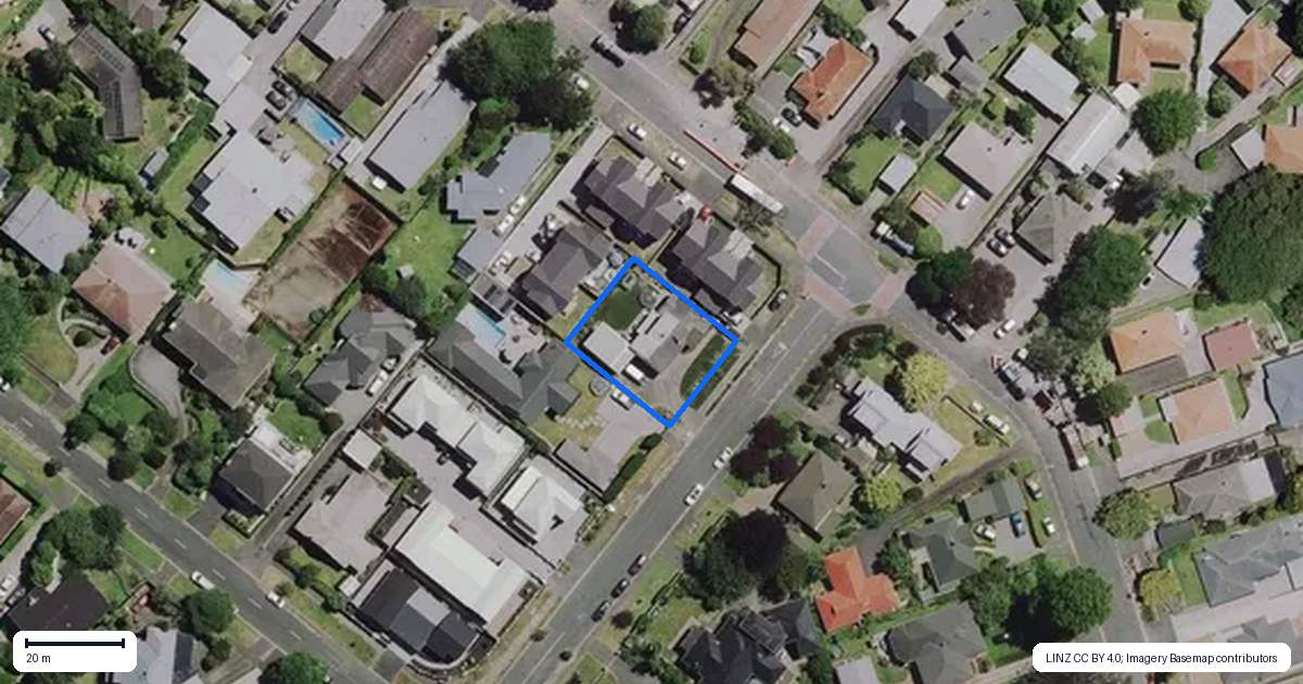 Property context map for 15 Tamihana Avenue, Fairfield, Hamilton