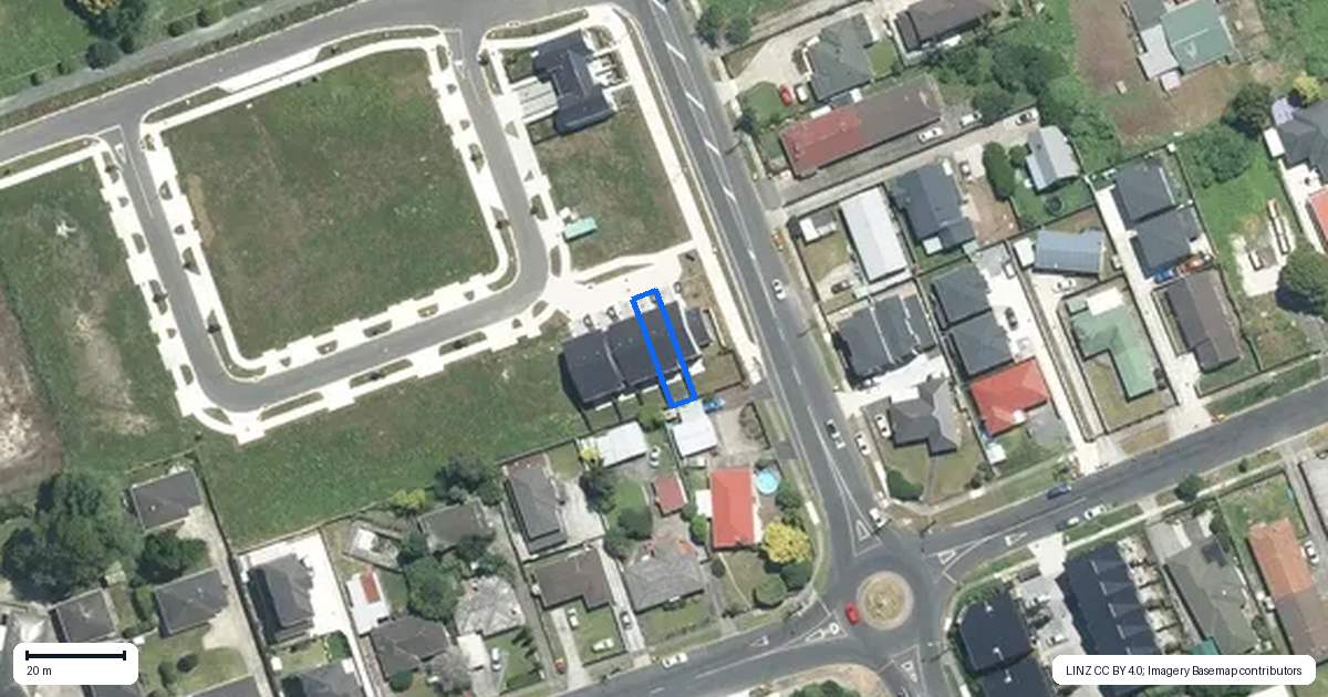 Property context map for 13 Paapaakiri Loop, Takanini, Auckland