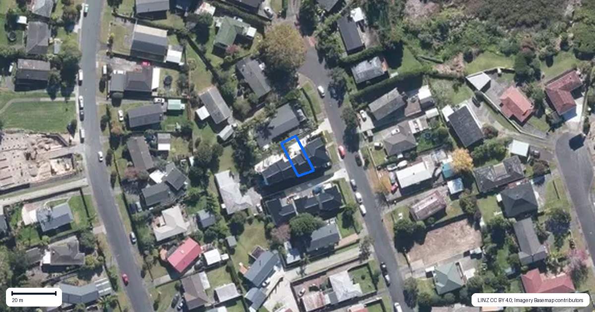 Property context map for 24B Pipitea Place, Massey, Auckland