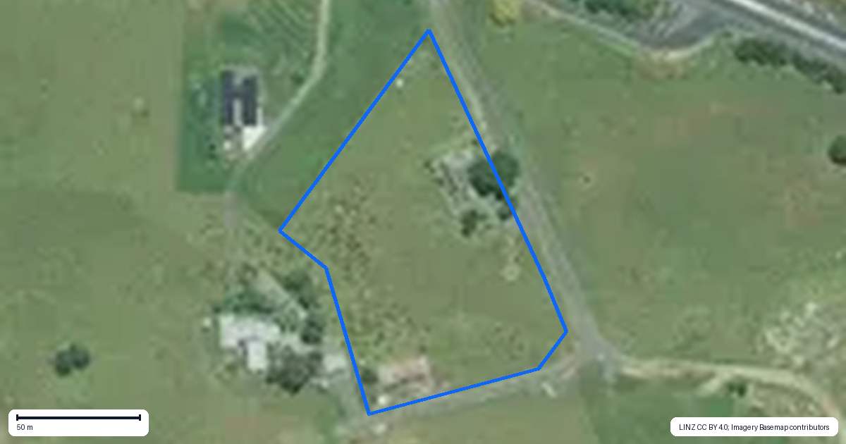 Property context map for 8 Old Barn Road, Waitakaruru, Ngatea
