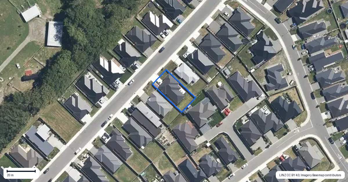 Property context map for 30 Crossley Avenue, Woodend