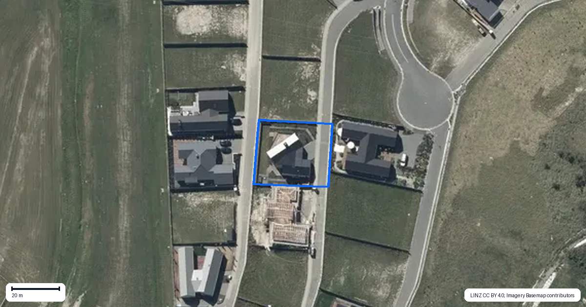 Property context map for 8 Flowers Lane, Cracroft, Christchurch