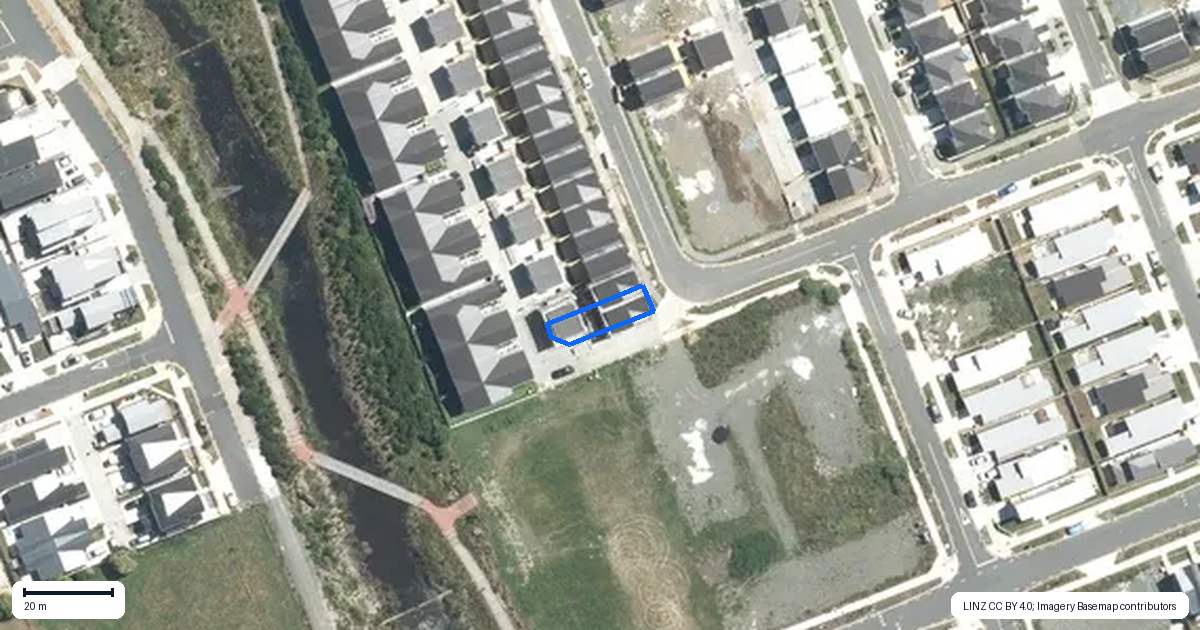 Property context map for 2 Tukauri Place, Papakura
