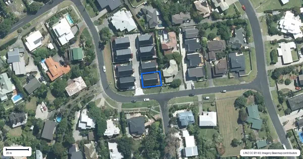 Property context map for 8A Ringwood Street, Torbay, Auckland