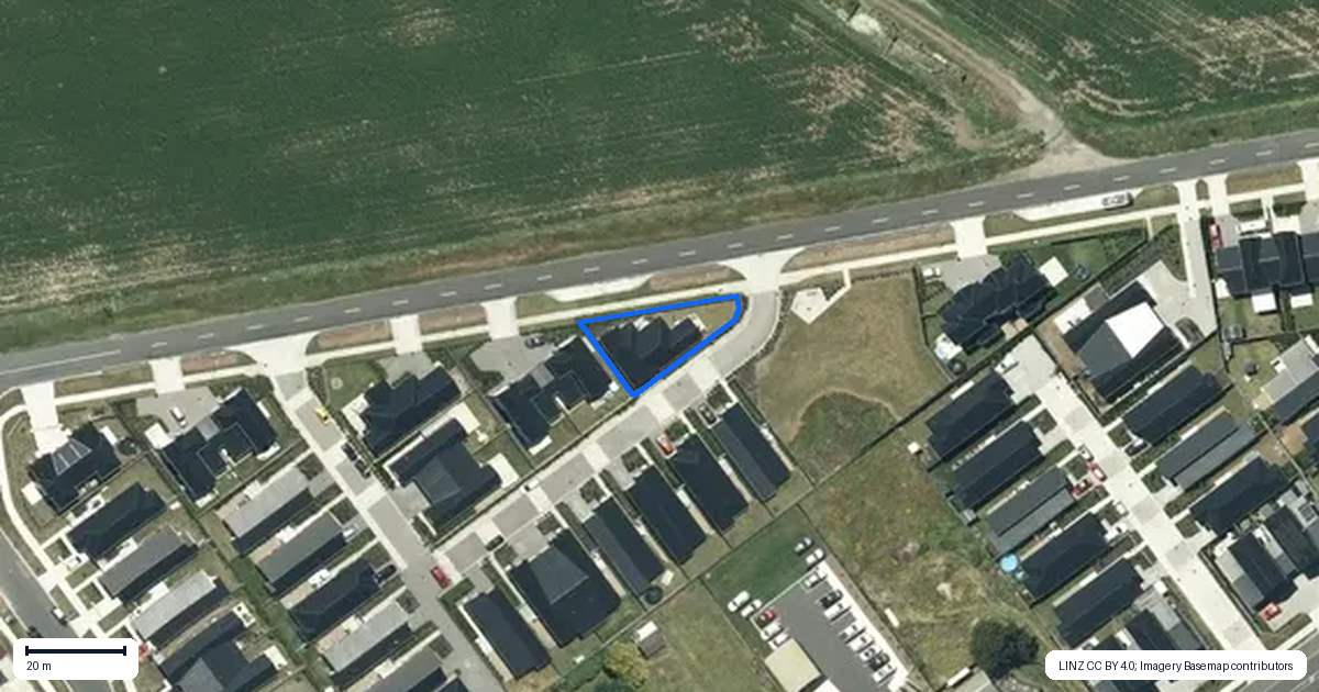 Property context map for 2 Tupuke Lane, Horotiu, Hamilton