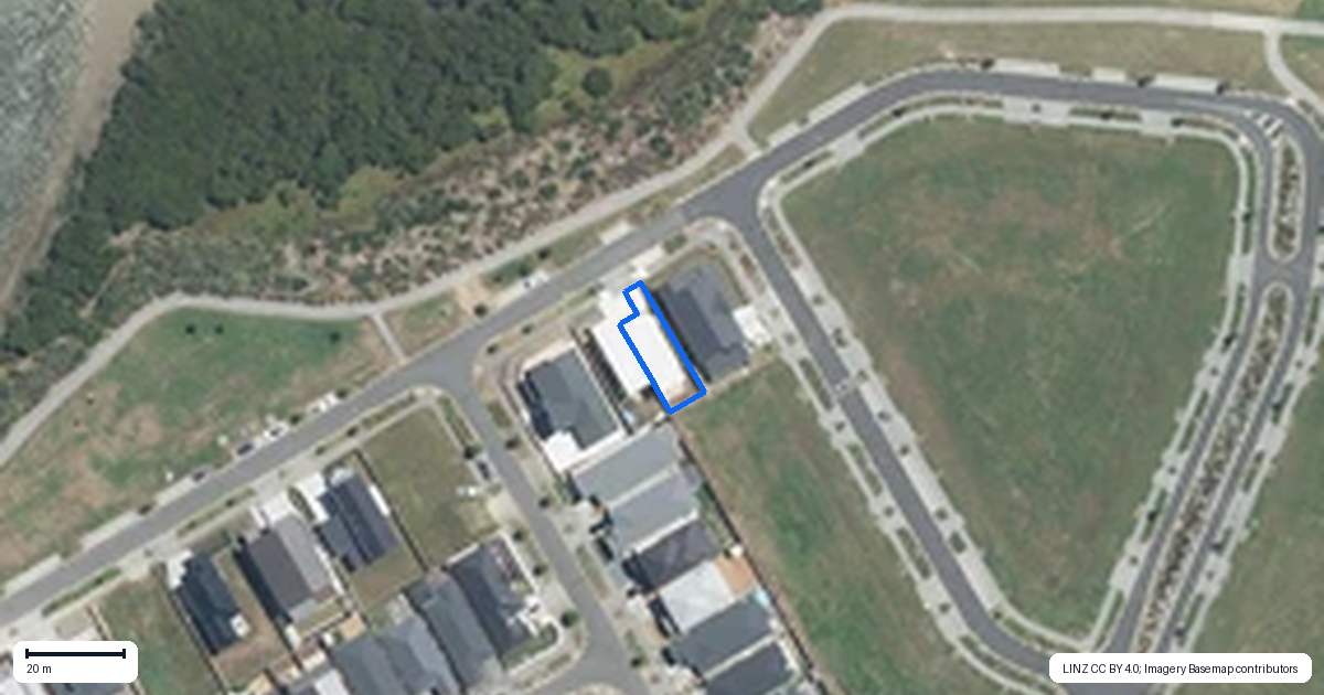Property context map for 80B Kahui Parade, Karaka, Papakura