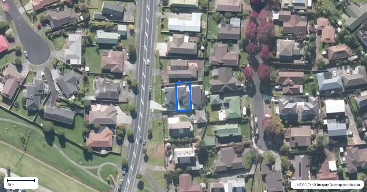 Property context map for 152B Botany Road, Botany Downs, Auckland