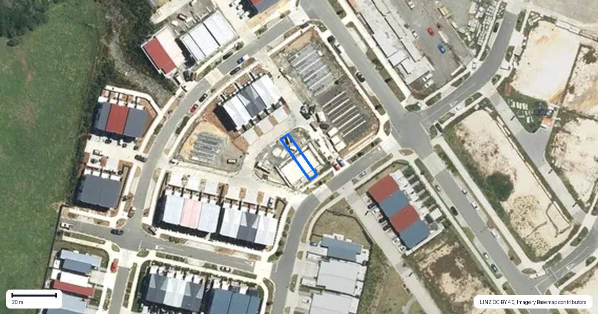 Property context map for 7 Pukanui Avenue, Totara Park, Auckland