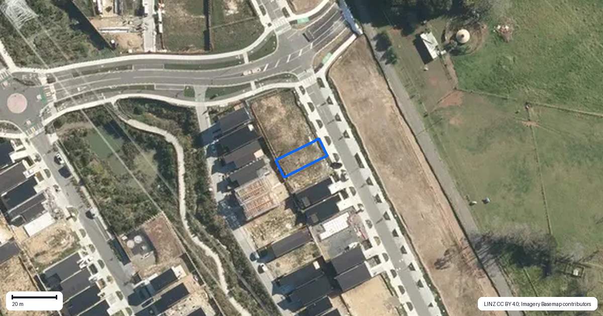 Property context map for 31 Paretao Street, Massey, Auckland