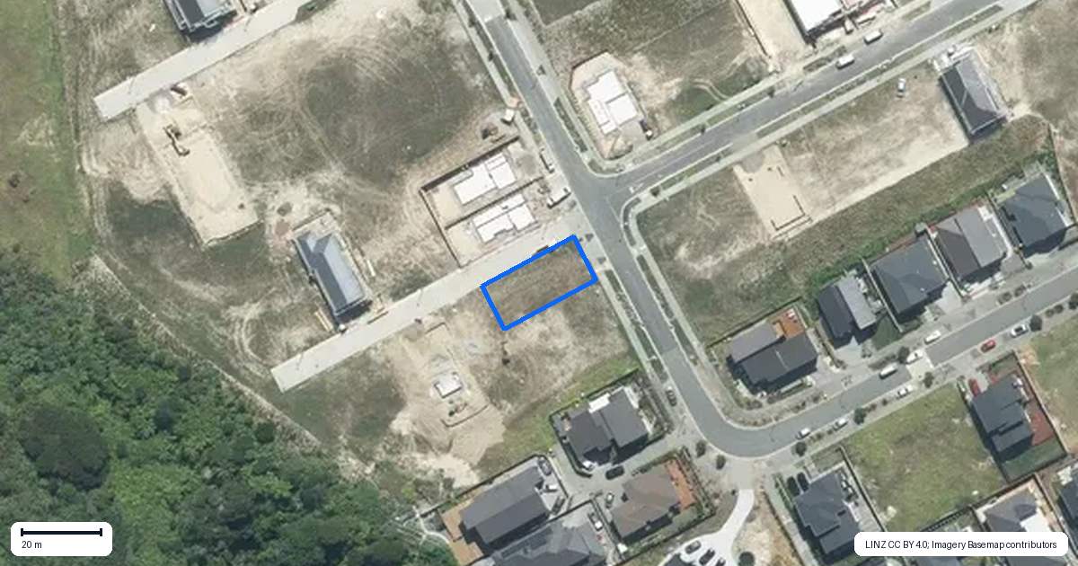 Property context map for 47 Kumukumu Road, Long Bay, Auckland