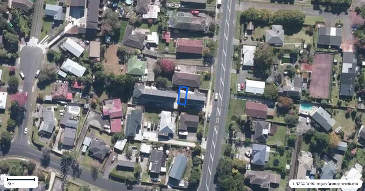 Property context map for 3/88 Te Atatu Road, Te Atatu South, Auckland