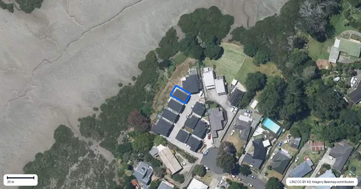 Property context map for 9 Seaside Place, Pakuranga, Auckland