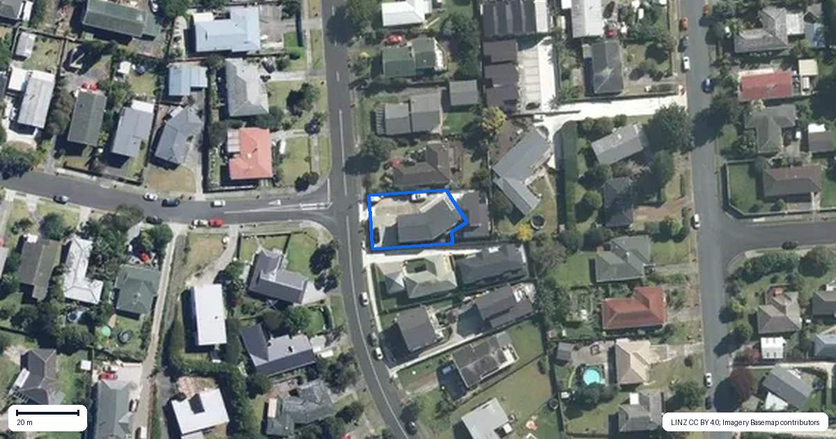 Property context map for 20 Chatsworth Crescent, Pakuranga Heights, Auckland