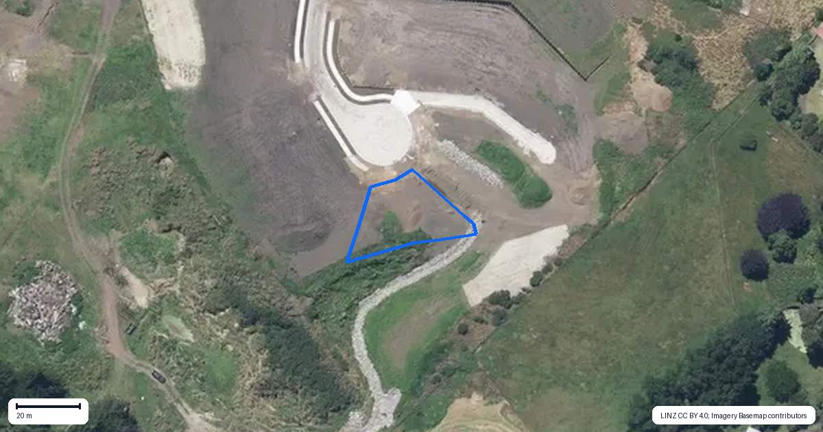 Property context map for 14 Tangaroa View, Otamatea, Whanganui