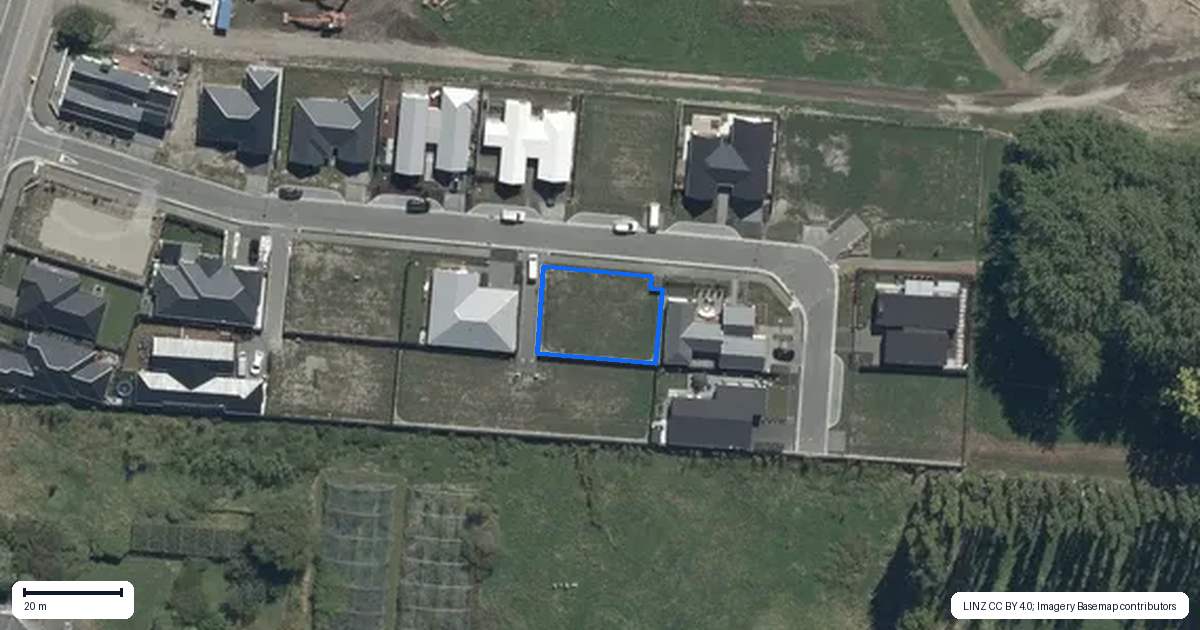Property context map for 18 Elsie Lange Way, Casebrook, Christchurch