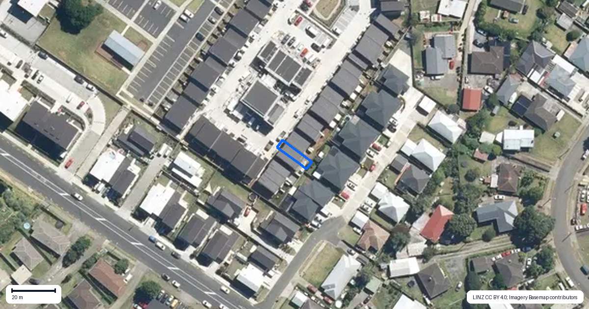 Property context map for 57 Ngae Place, Mangere East, Auckland