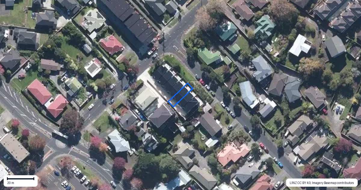 Property context map for 5/19 Buscomb Avenue, Henderson, Auckland