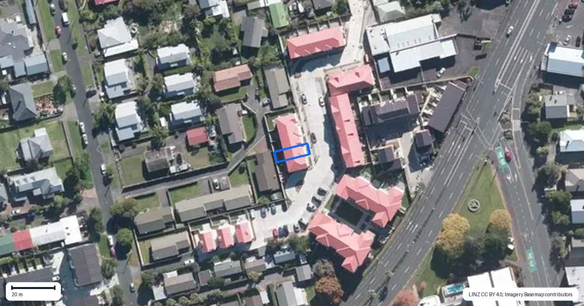 Property context map for 25 Whautapu Court, Avondale, Auckland