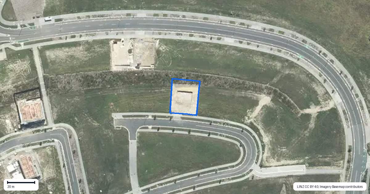 Property context map for 30 Waitai Close, Long Bay, Auckland
