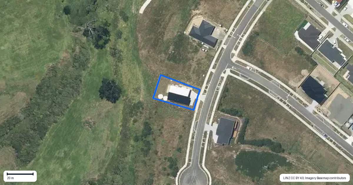 Property context map for 32 Mahi Road, Helensville