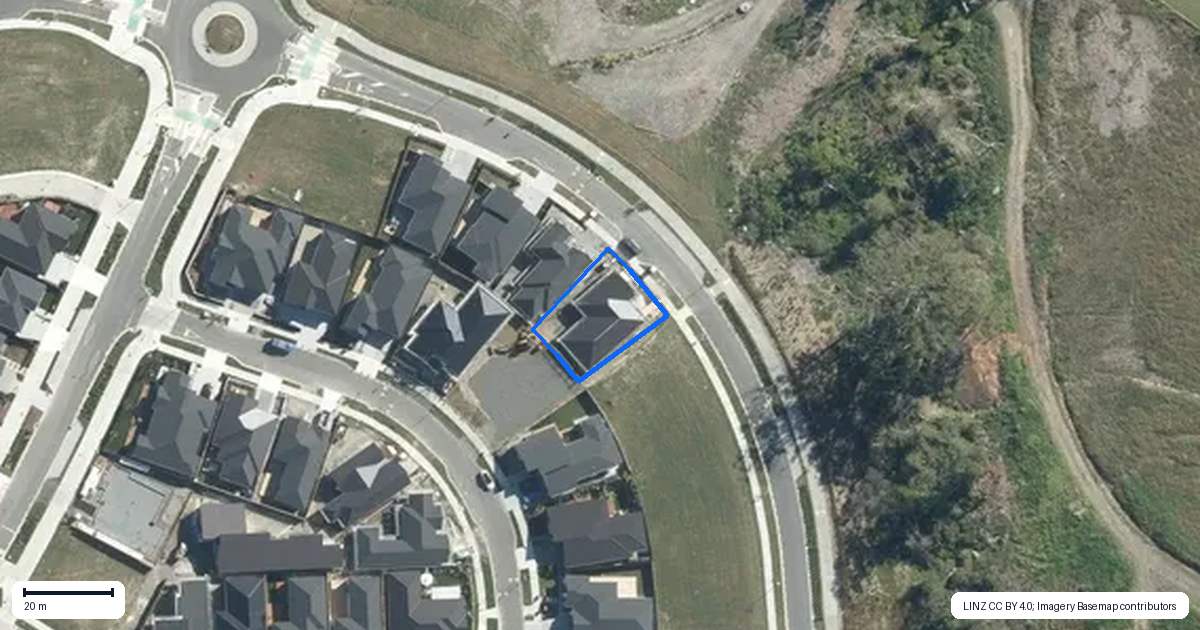 Property context map for 285 Te Taruna Drive, Wainui