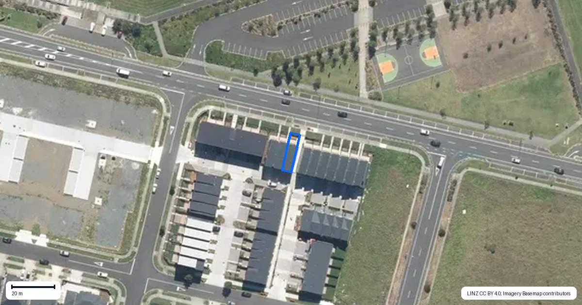 Property context map for 35 Flat Bush School Road, Flat Bush, Auckland