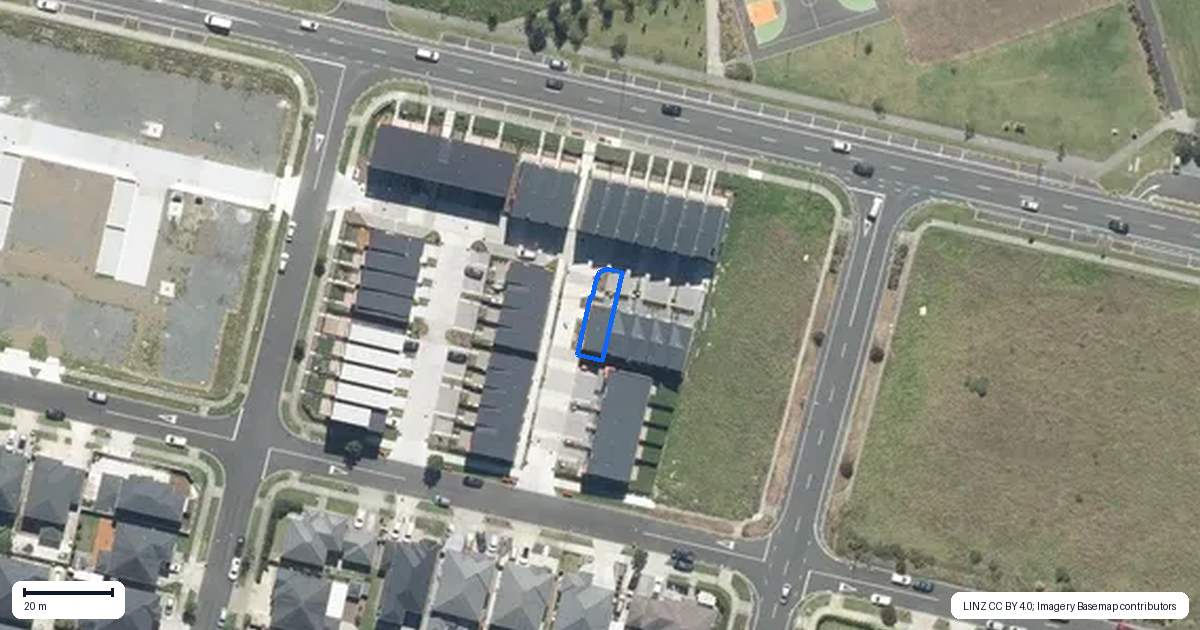 Property context map for 11 Kaikape Lane, Flat Bush, Auckland