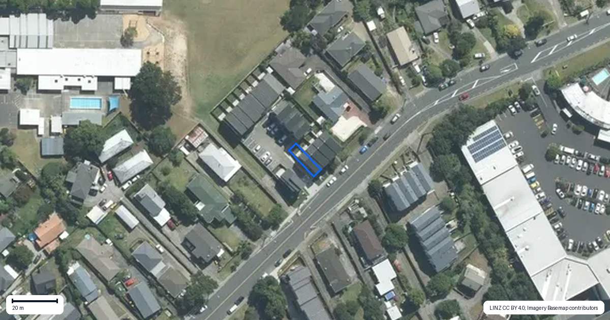Property context map for 2/200 Sunnynook Road, Totara Vale, Auckland