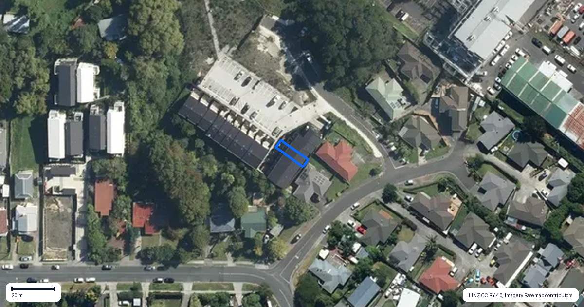 Property context map for 7 Meg Lane, Glen Eden, Auckland