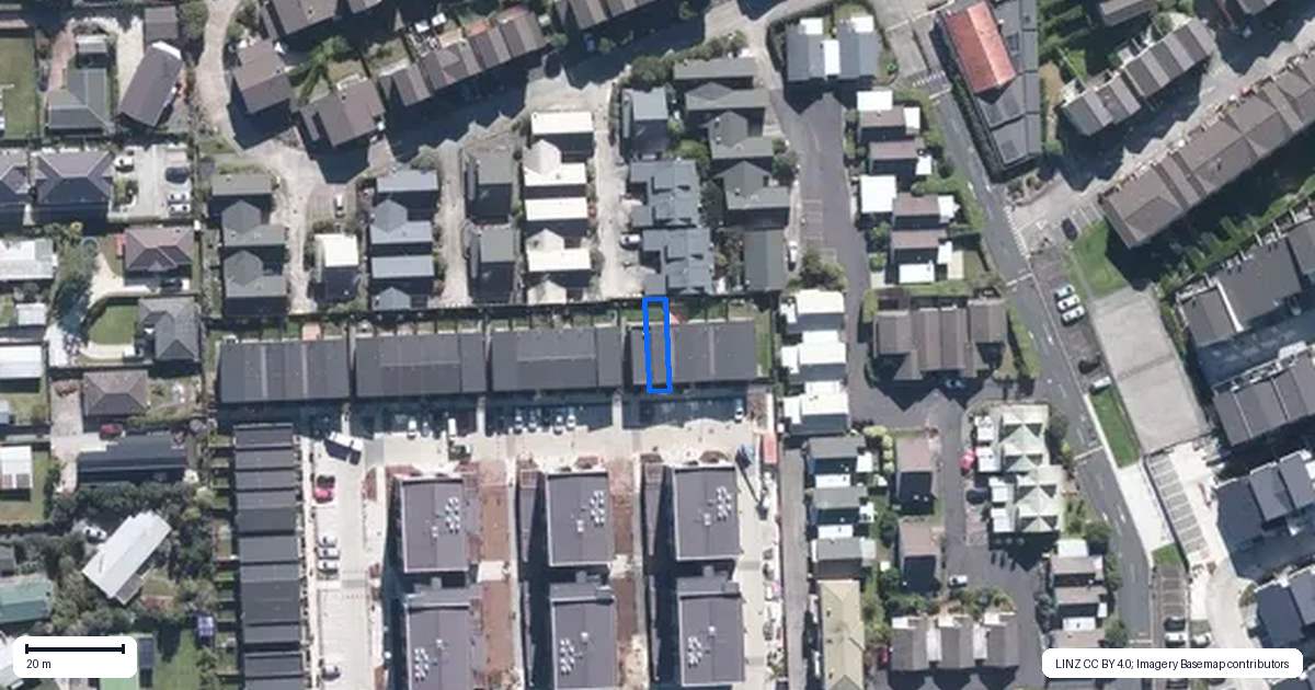 Property context map for 72 Rauemi Way, Te Atatu South, Auckland