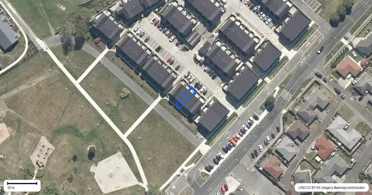 Property context map for 5 Te Ara o Papatahi, Wainuiomata, Lower Hutt