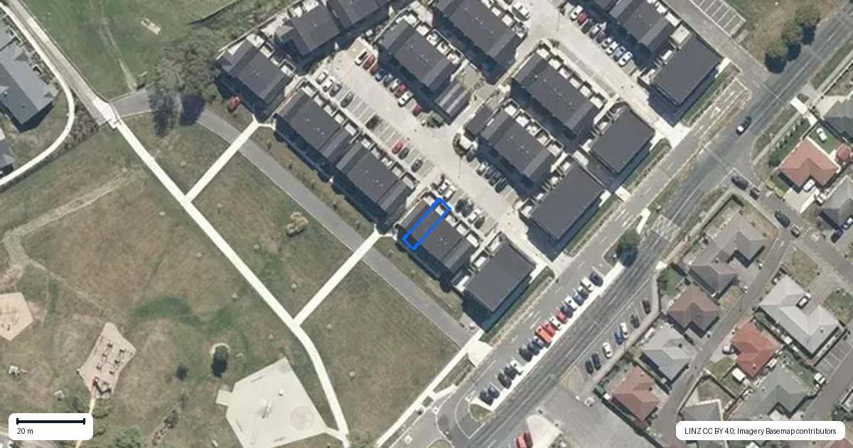 Property context map for 7 Te Ara o Papatahi, Wainuiomata, Lower Hutt