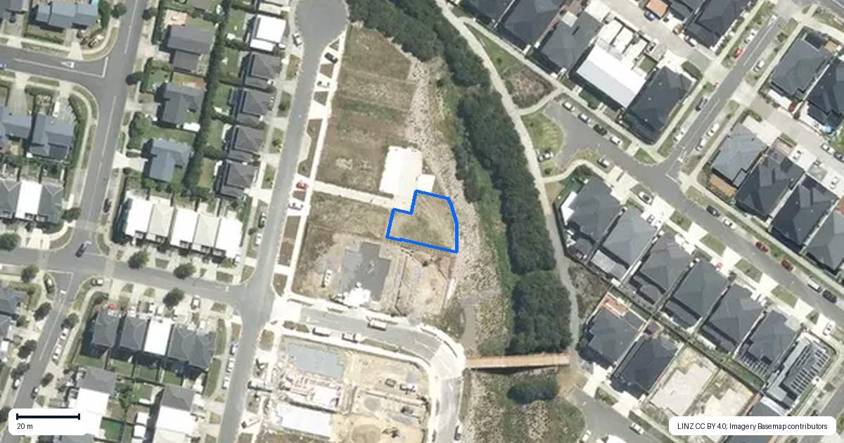 Property context map for 30 Adamson Road, Flat Bush, Auckland