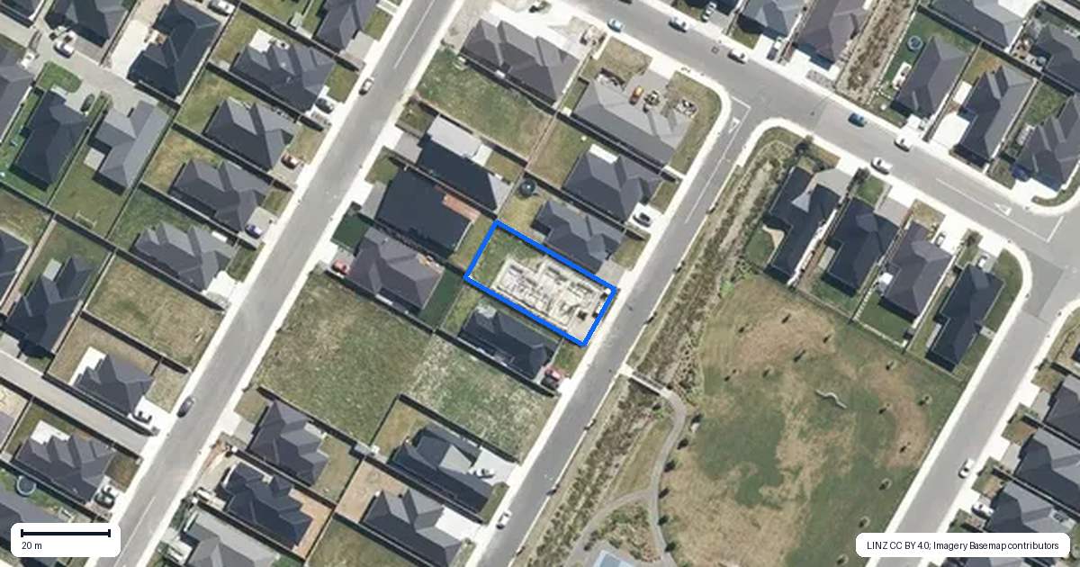 Property context map for 33 Weaver Street, Woodend
