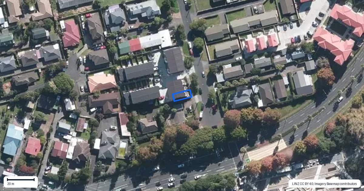 Property context map for 1/12 Highbury Street, Avondale, Auckland
