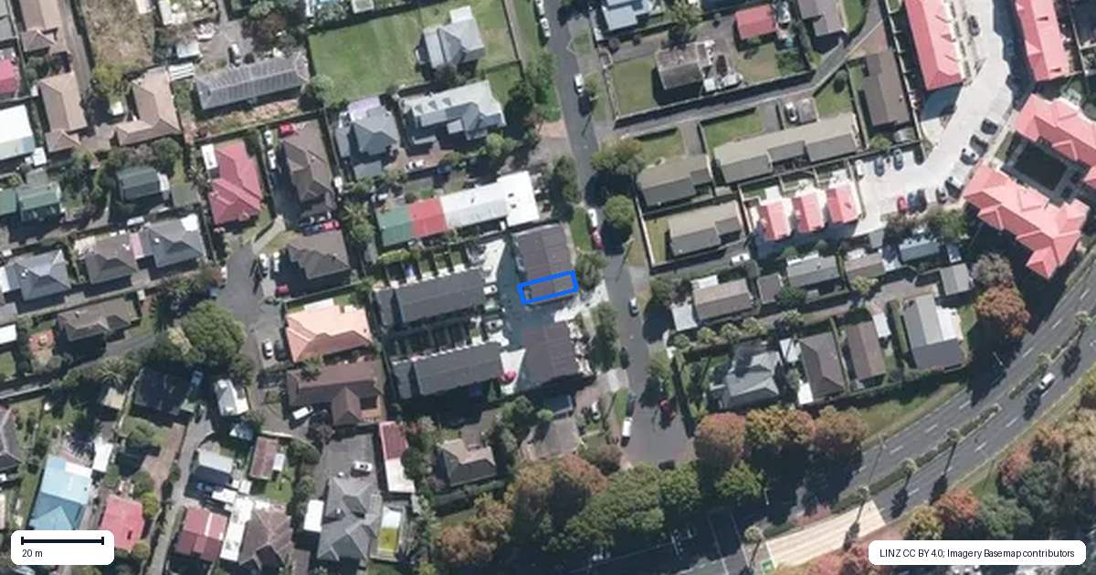 Property context map for 1/14 Highbury Street, Avondale, Auckland