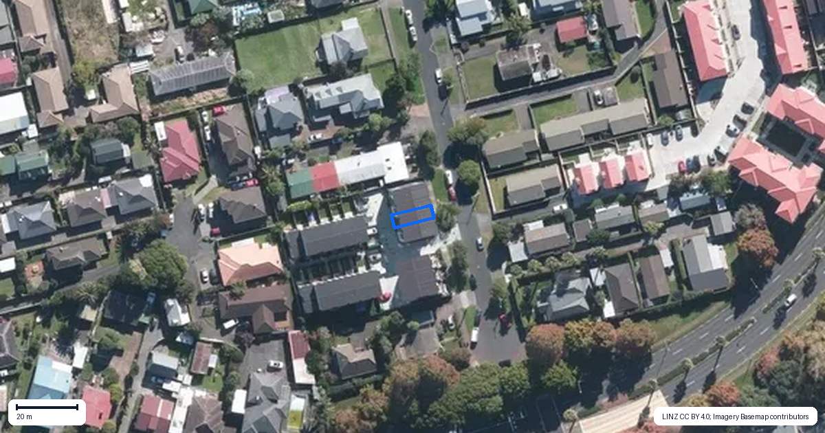 Property context map for 2/14 Highbury Street, Avondale, Auckland