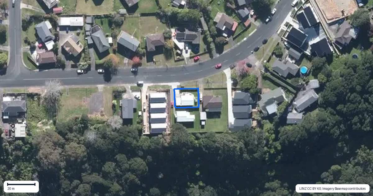 Property context map for 25 West Harbour Drive, West Harbour, Auckland