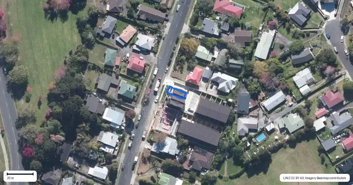 Property context map for 3/50 Newington Road, Henderson, Auckland
