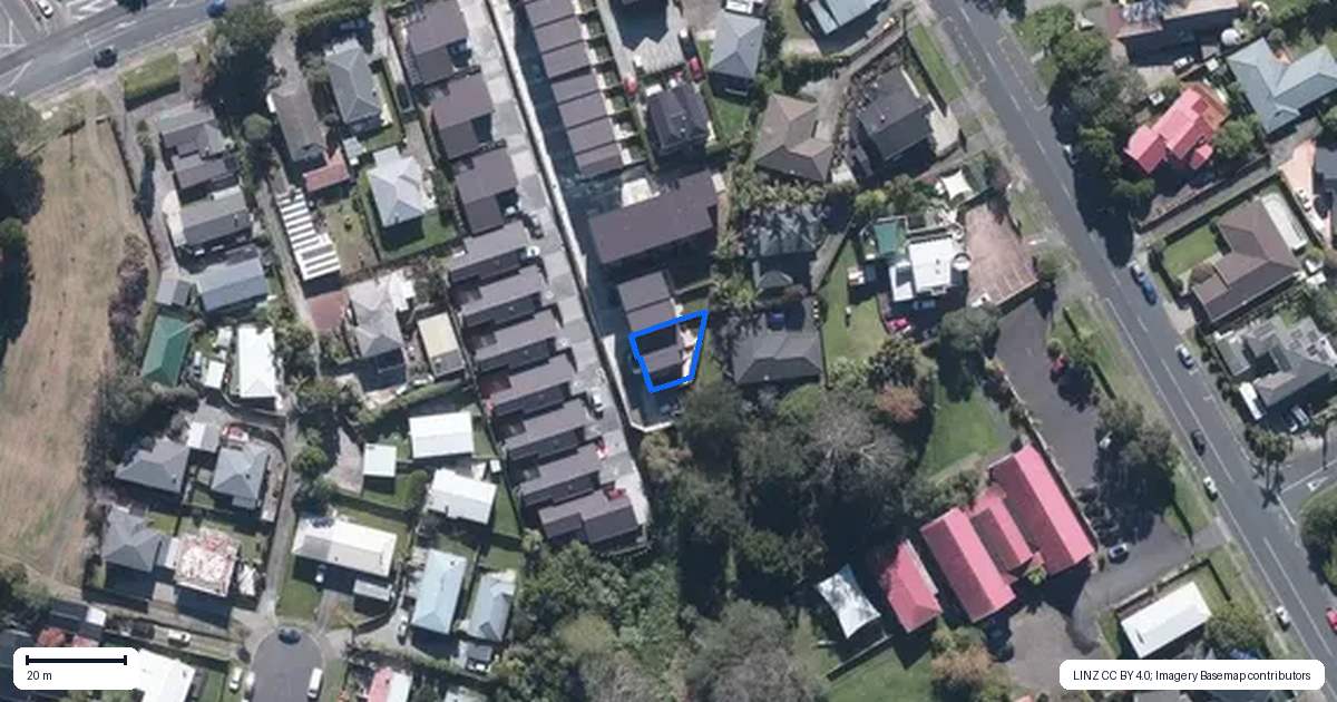 Property context map for 8/105 Hobsonville Road, West Harbour, Auckland