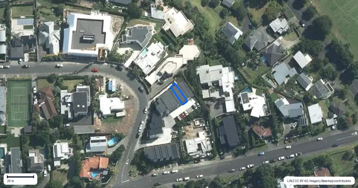 Property context map for 8/32 Karori Crescent, Orakei, Auckland