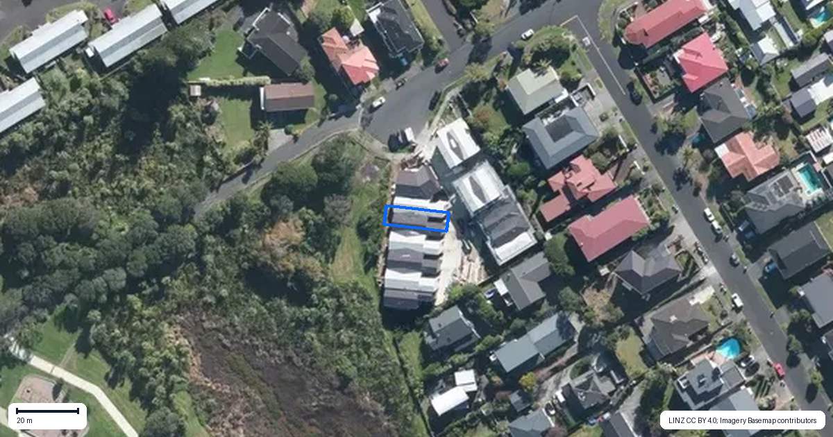 Property context map for 3/100 Walker Road, Point Chevalier, Auckland