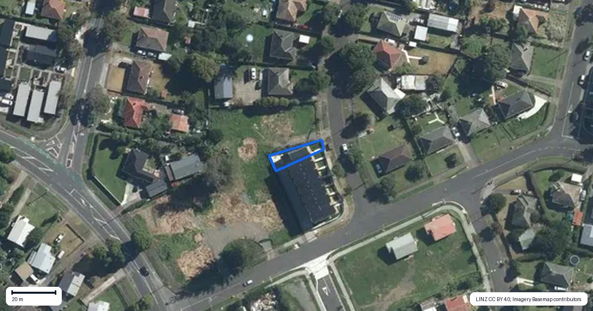 Property context map for 53 Kawiti Avenue, Point England, Auckland