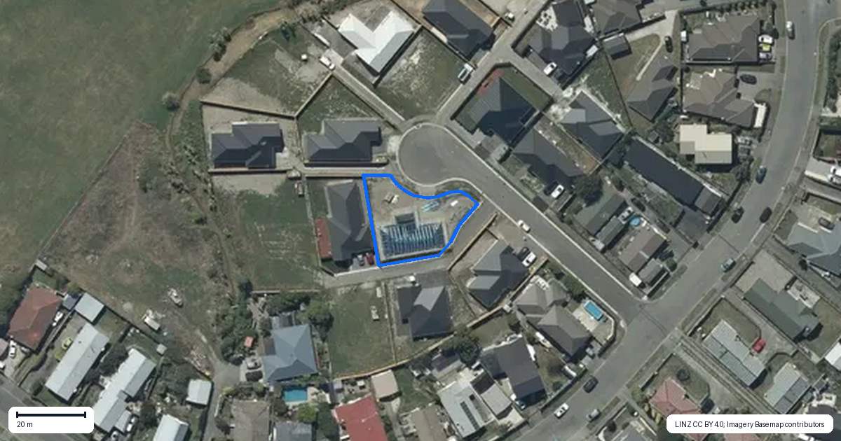 Property context map for 13 Akau Place, Bromley, Christchurch