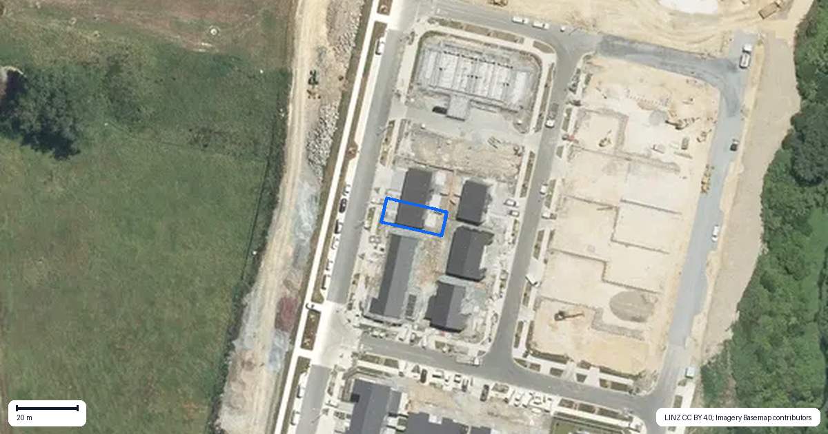 Property context map for 35 Nga Pona Toru Road, Flat Bush, Auckland