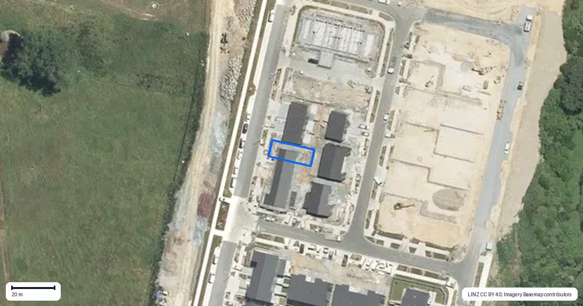 Property context map for 33 Nga Pona Toru Road, Flat Bush, Auckland