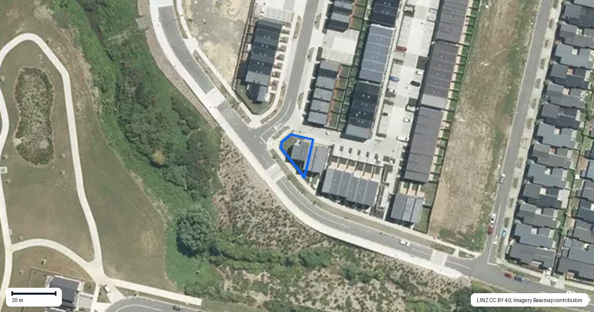 Property context map for 64 Whakatupu Road, Flat Bush, Auckland