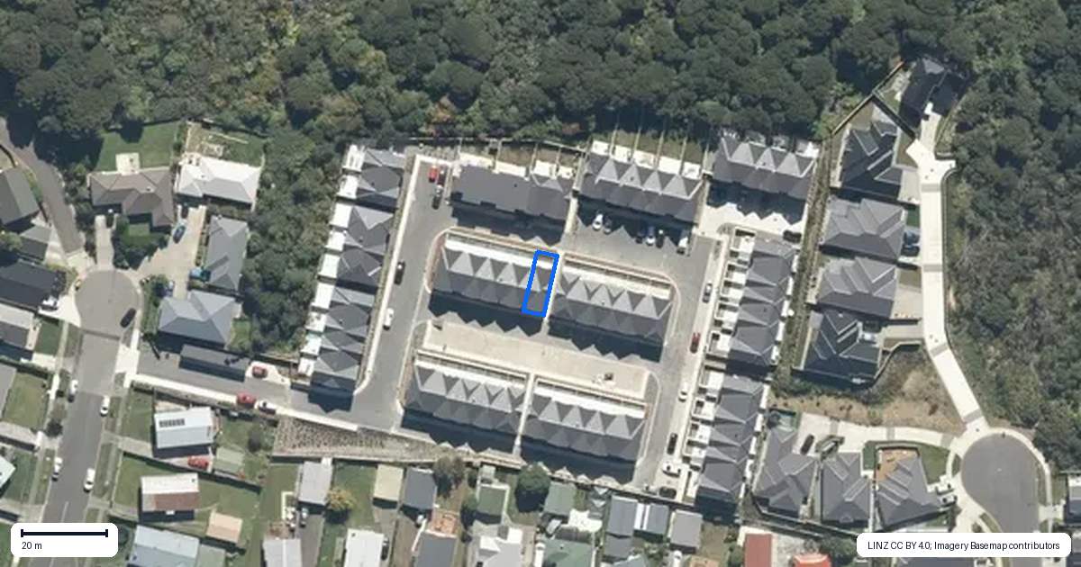 Property context map for 9 Te Ara o Pikiarero, Wainuiomata, Lower Hutt
