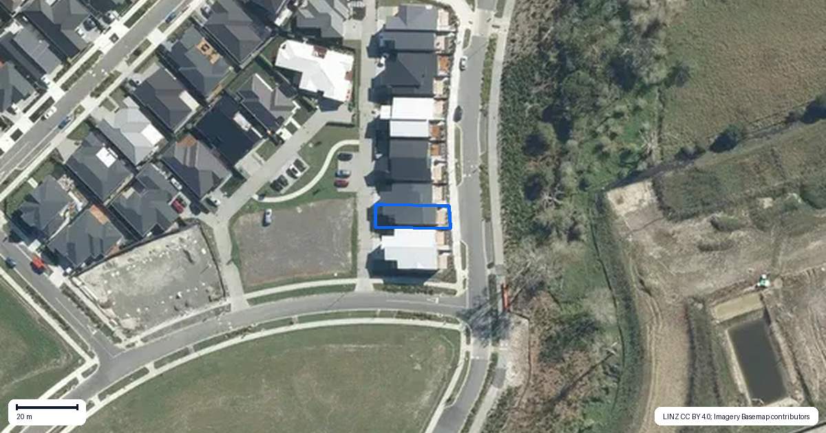 Property context map for 165 Te Taruna Drive, Wainui
