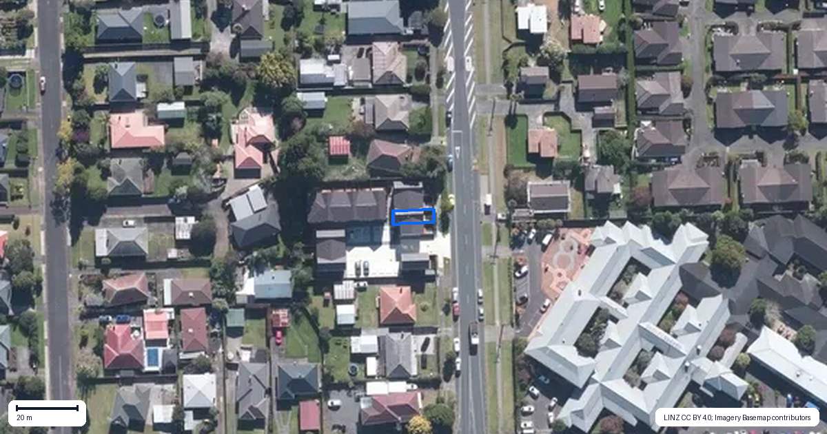 Property context map for 13/47 Beach Road, Te Atatu Peninsula, Auckland